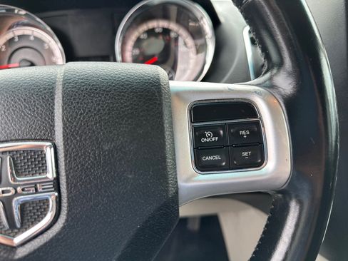 Used 2017 Dodge Grand Caravan SE w/ UConnect Hands-Free Group FWD image 22
