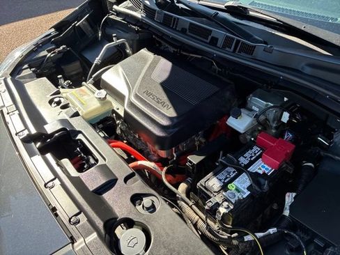 Certified 2025 Nissan Leaf S FWD image 14