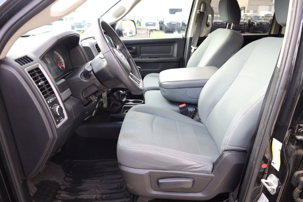 Used 2016 RAM 2500 Tradesman w/ Chrome Appearance Group AWD/4WD image 11