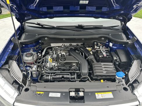 Used 2023 Volkswagen Taos SE image 33