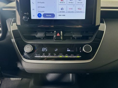 Used 2025 Toyota Corolla LE image 15