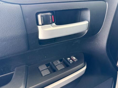 Used 2021 Toyota Tundra SR5 RWD image 10