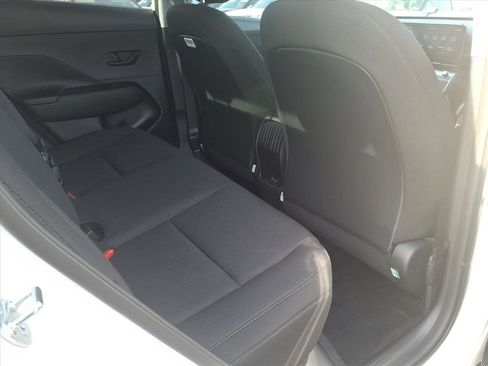 New 2026 Hyundai Kona SE image 8