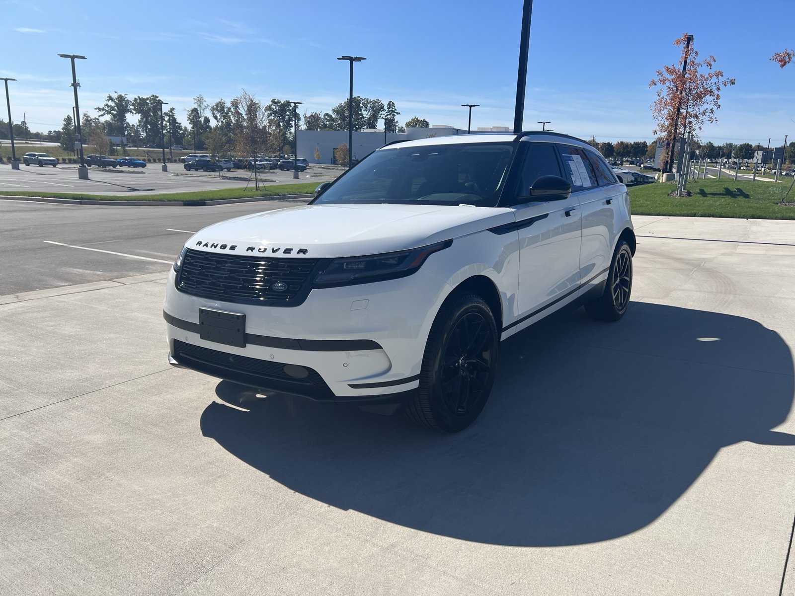 Used 2024 Land Rover Range Rover Velar S AWD/4WD image 4