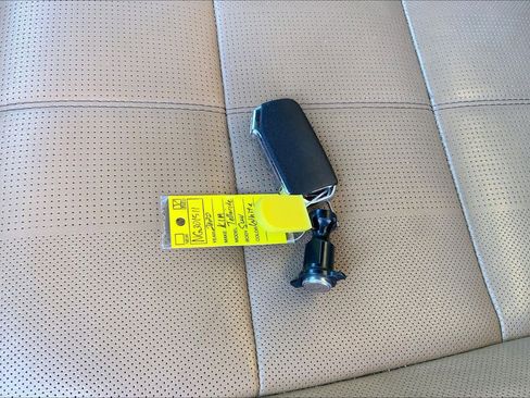 Used 2022 Kia Telluride SX w/ Towing Package FWD image 13