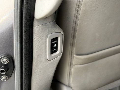 Used 2014 Honda Odyssey EX-L image 18