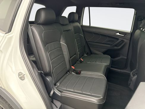 Used 2023 Volkswagen Tiguan SEL R-Line AWD/4WD image 18