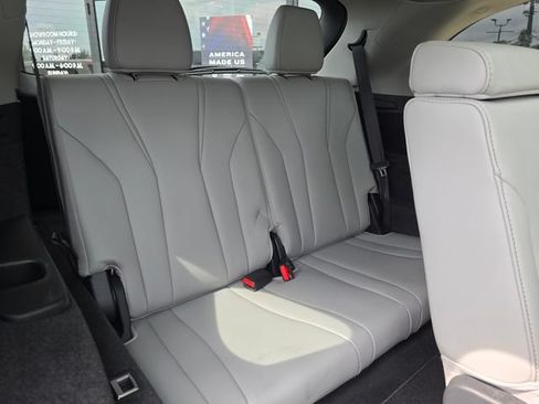 Used 2024 Acura MDX w/ Technology Package FWD image 46