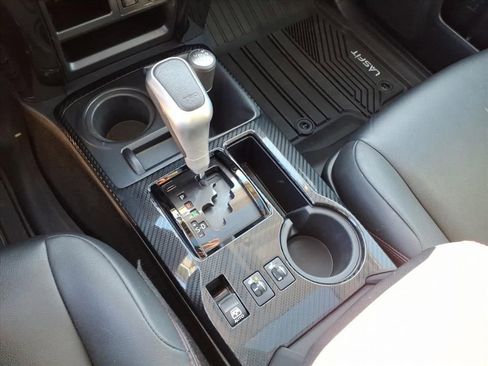 Used 2019 Toyota 4Runner TRD Off-Road Premium image 19