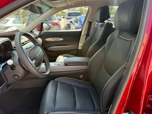 Used 2025 Genesis GV70 2.5T w/ Advanced Package image 15