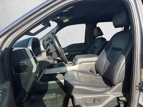 Used 2022 Ford F250 Lariat w/ Black Appearance Package AWD/4WD image 10
