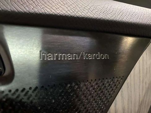 Used 2023 Volvo XC90 T8 Plus w/ Protection Package Premier image 60