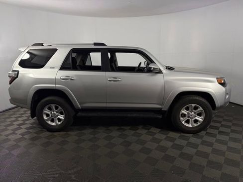 Used 2024 Toyota 4Runner SR5 image 10