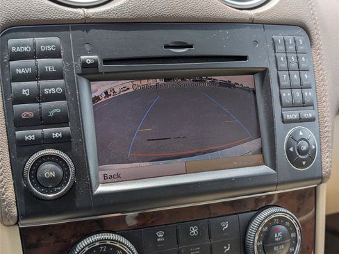 Used 2012 Mercedes-Benz GL 320 BlueTEC 4MATIC image 15