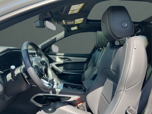 Used 2025 Jaguar F-PACE R-Dynamic S image 14