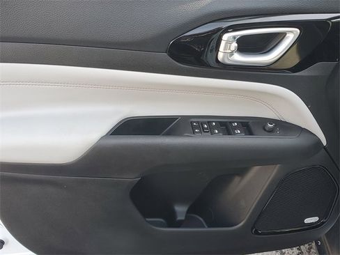 New 2026 Jeep Compass Limited w/ Sun, Sound & Navigation Group image 16