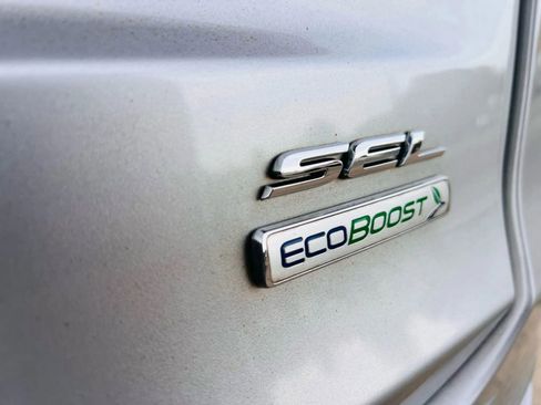 Used 2019 Ford Fusion SEL image 12