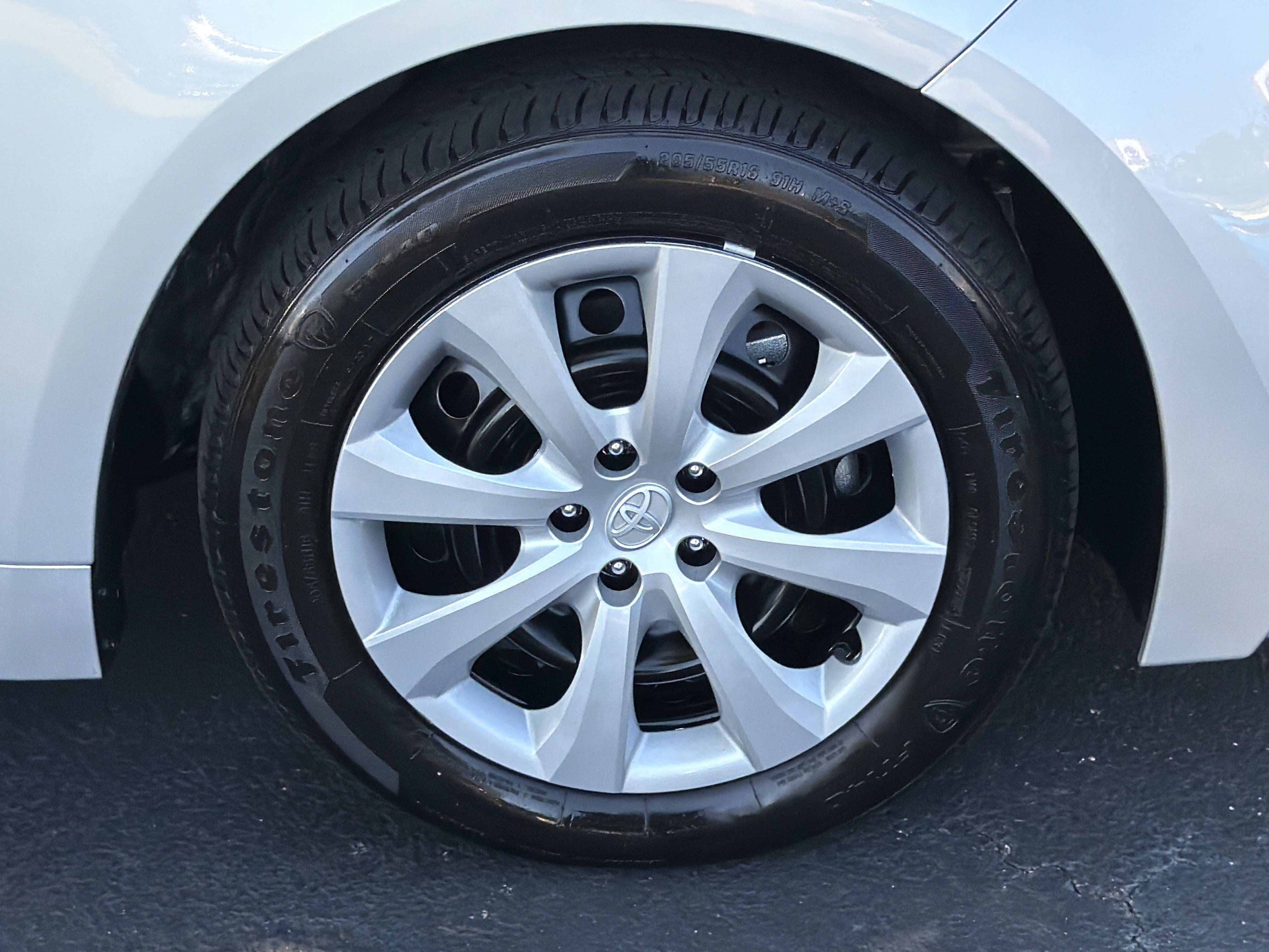 Used 2024 Toyota Corolla LE FWD image 9