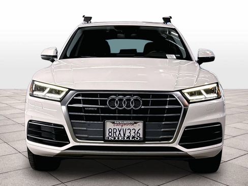 Used 2018 Audi Q5 2.0T Premium Plus w/ Premium Plus Package AWD/4WD image 3