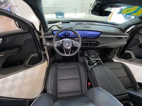 Used 2026 Buick Enclave Sport Touring w/ Power Package FWD image 21