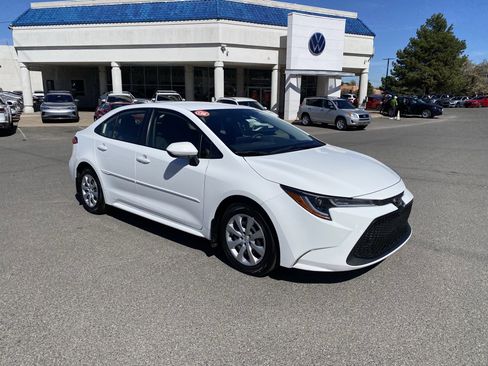 Used 2022 Toyota Corolla LE image 37
