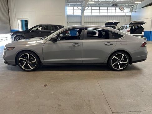 Used 2024 Honda Accord Sport image 6