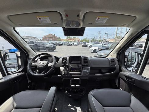 Used 2026 RAM ProMaster 2500 w/ Convenience Group FWD image 14