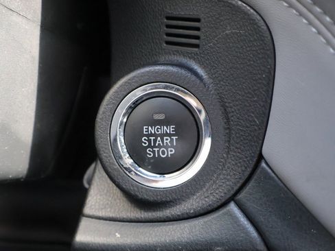 Used 2025 Subaru Outback Premium image 34