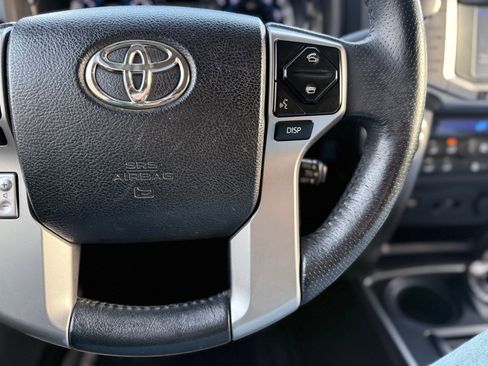 Used 2014 Toyota 4Runner Limited image 27