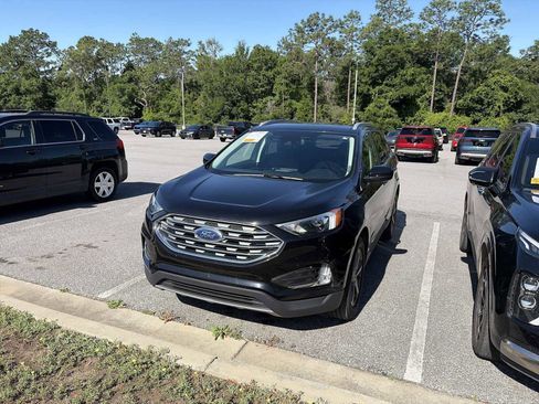 Used 2022 Ford Edge SEL w/ Convenience Package AWD/4WD image 4