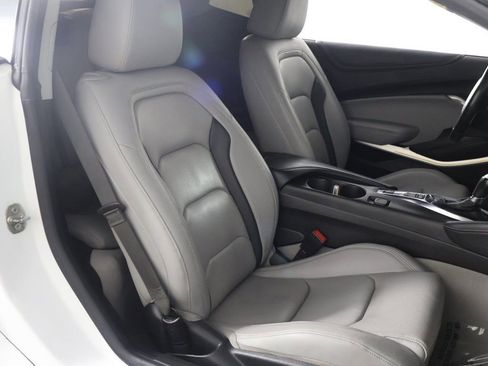 Used 2022 Chevrolet Camaro LT image 28