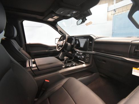 New 2025 Ford F150 Lariat w/ Equipment Group 502A High image 17