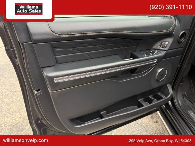 Used 2023 Ford Expedition Platinum AWD/4WD image 12