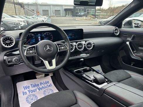 Used 2023 Mercedes-Benz CLA 250 4MATIC image 7