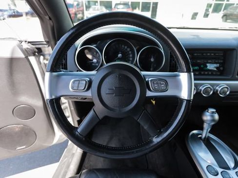 Used 2005 Chevrolet SSR w/ Preferred Equipment Group RWD image 43