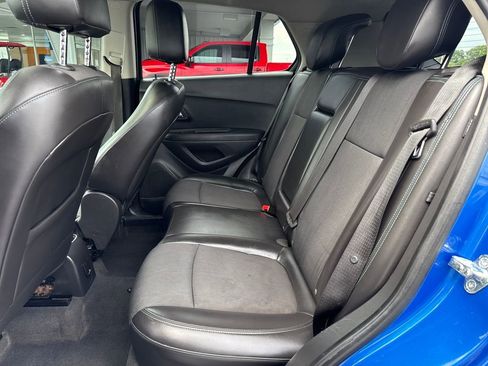 Used 2015 Chevrolet Trax LT w/ LT Sun and Sound Package image 30