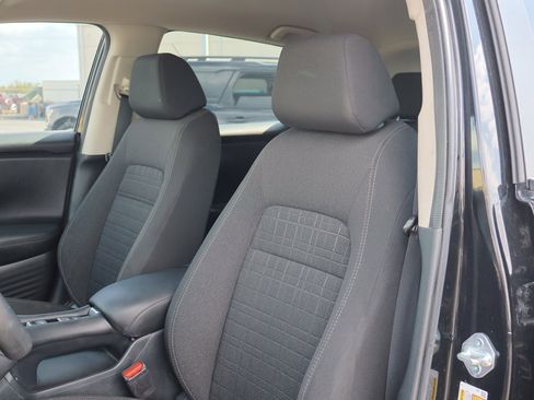 Used 2024 Honda HR-V LX image 12