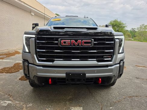 Used 2024 GMC Sierra 2500 AT4 w/ AT4 Preferred Package AWD/4WD image 17