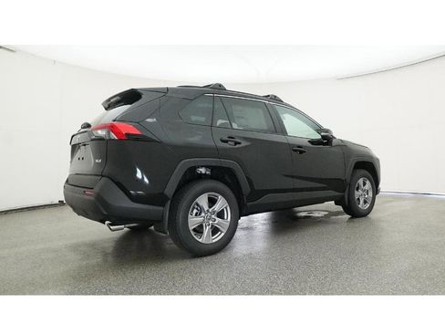 Certified 2025 Toyota RAV4 XLE image 25