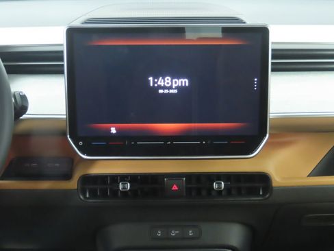 New 2025 Volkswagen ID. Buzz Pro S image 14