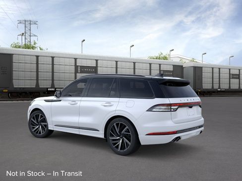 New 2026 Lincoln Aviator Black Label AWD/4WD image 4