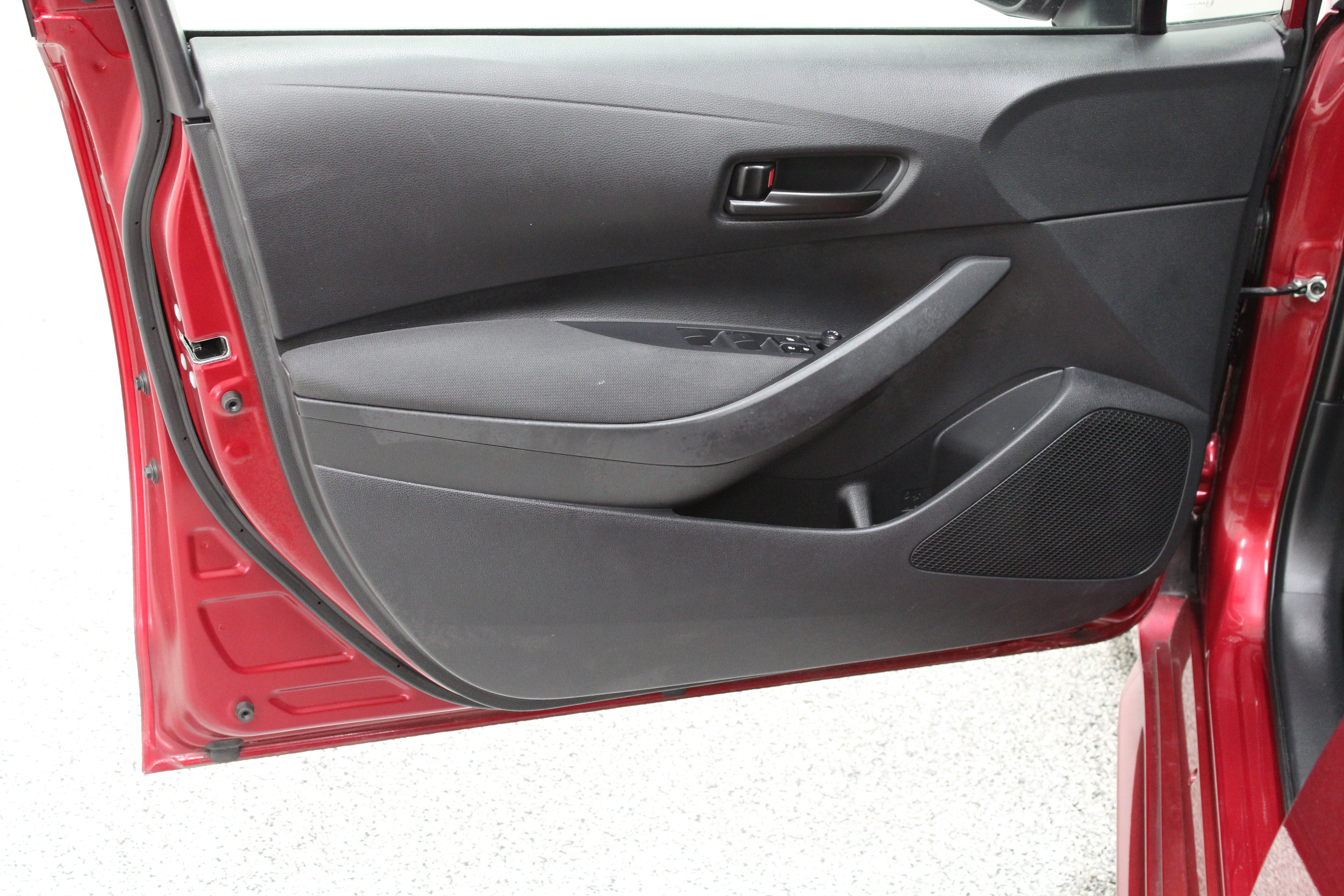 Used 2023 Toyota Corolla LE FWD image 12
