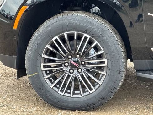 New 2026 GMC Yukon Elevation image 35