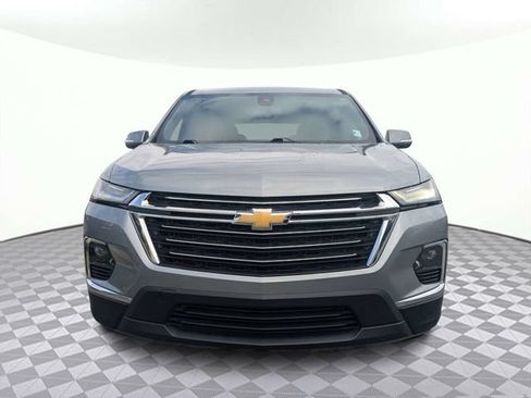 Used 2023 Chevrolet Traverse LT FWD image 8
