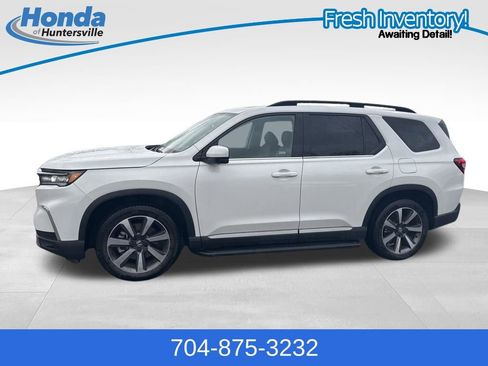 Used 2024 Honda Pilot Elite image 5