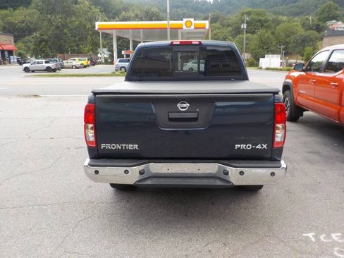 Used 2017 Nissan Frontier PRO-4X AWD/4WD image 8