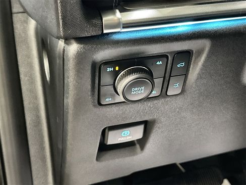 New 2026 Ford Expedition Platinum w/ Driver's Package image 16