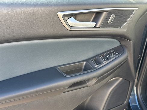 Used 2022 Ford Edge SEL w/ Sport Appearance Package image 8