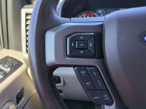 Used 2020 Ford F150 Limited image 24