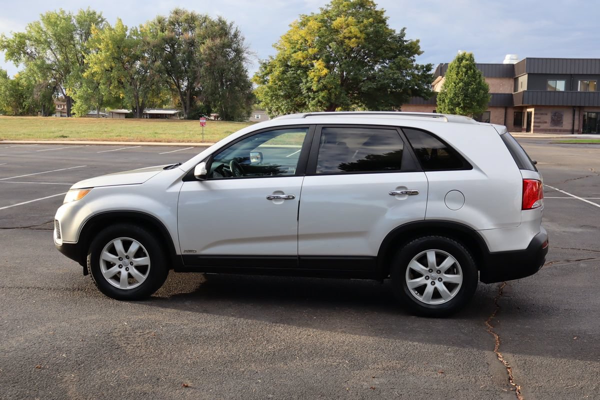 Used 2013 Kia Sorento LX AWD/4WD image 9